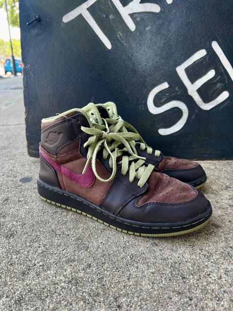 Nike  Size M6.5/W8 Shoes