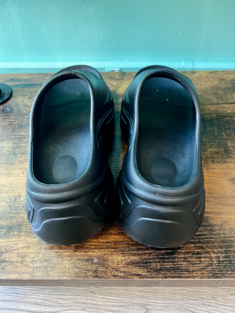 No Tag  Size 10 Shoes