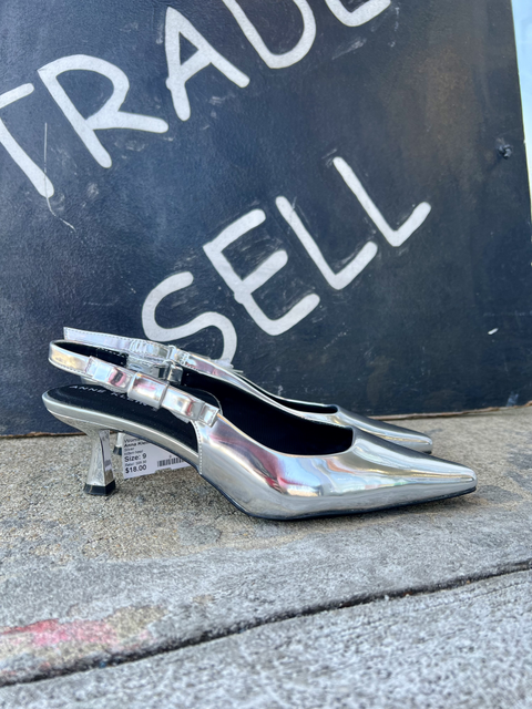 Anna Klein  Size 9 Shoes