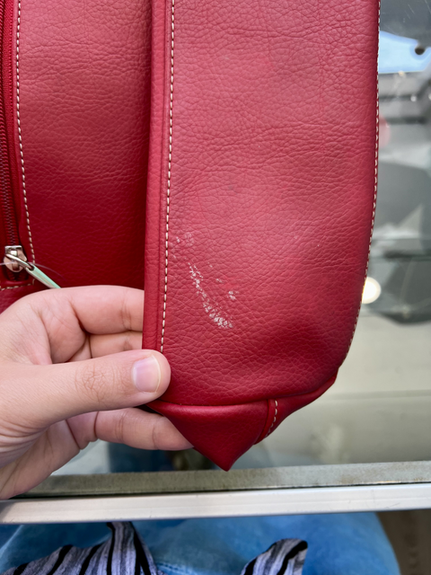 Guess  Size M Bag