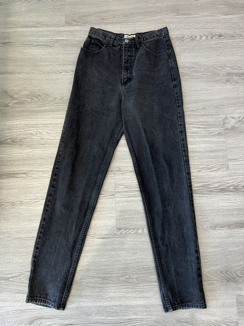 Guess  Size 0/25 Bottoms