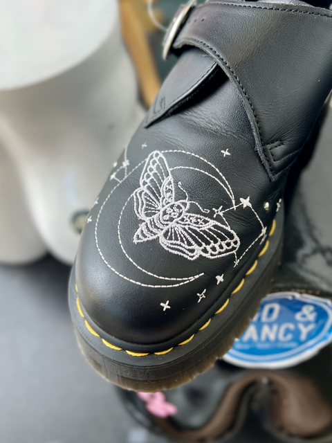 Dr. Martens  Size M8/W10 Shoes
