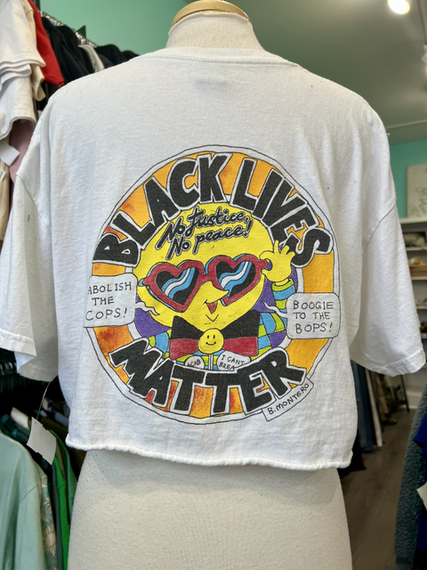 Gildan  Size XL Tops