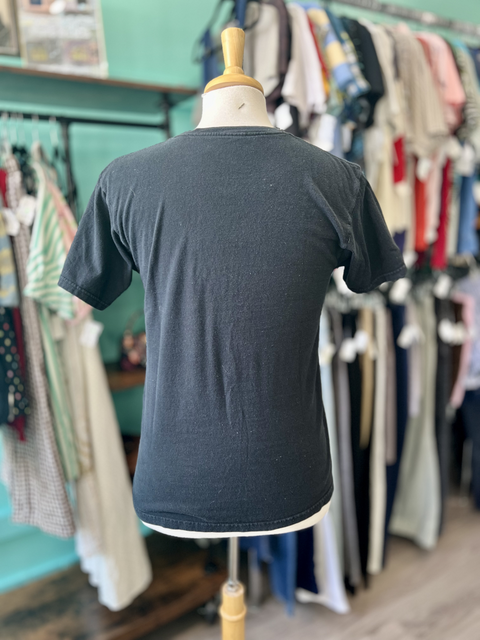 Get Wild  Size M Tops