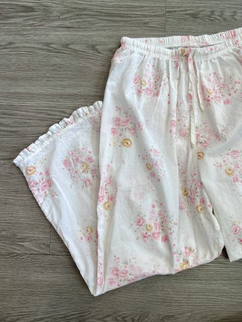 Size M Bottoms