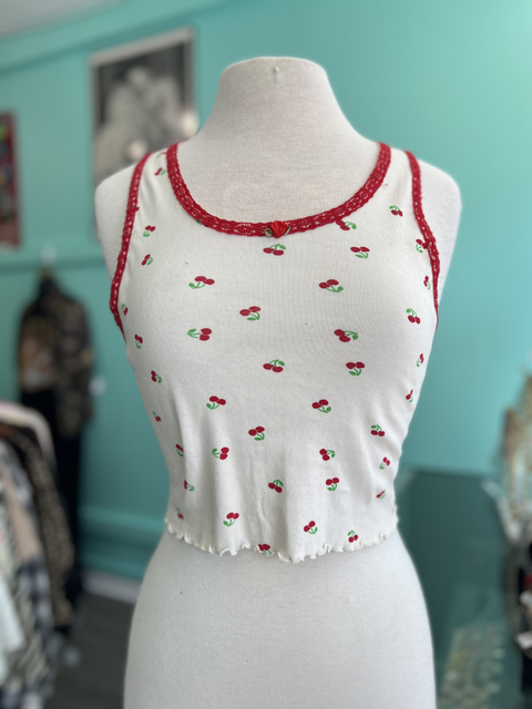 LPLD  Size L Tops