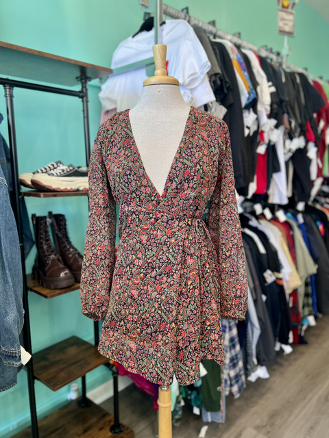 Urban Outfitters  Size M Dresses