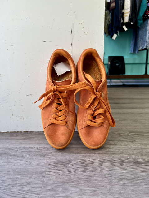 Puma  Size 8M/9.5W Shoes