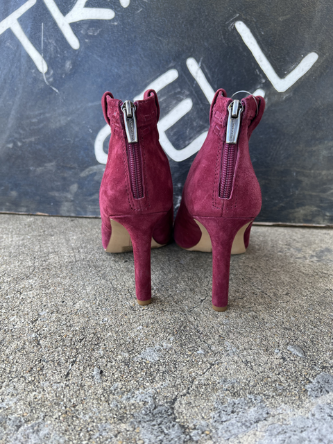 Vince Camuto  Size 8 Shoes
