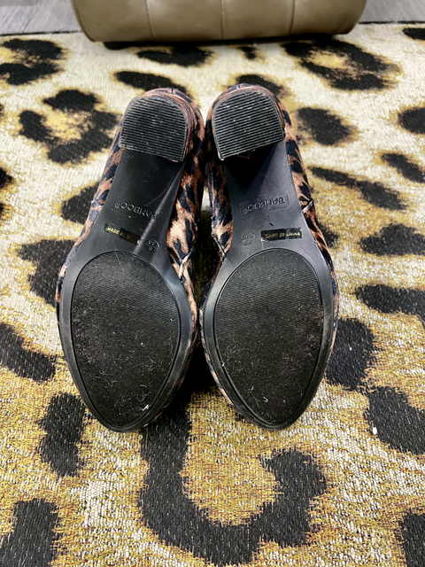Bamboo  Size 9 Shoes