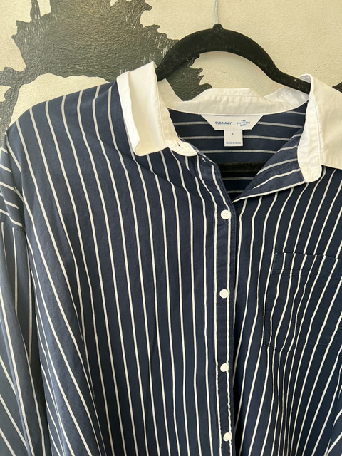 Old Navy  Size L Tops