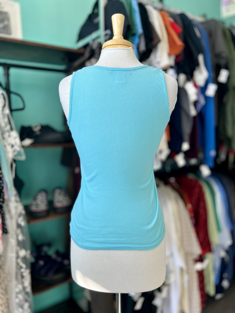 5 more minutes  Size L Tops