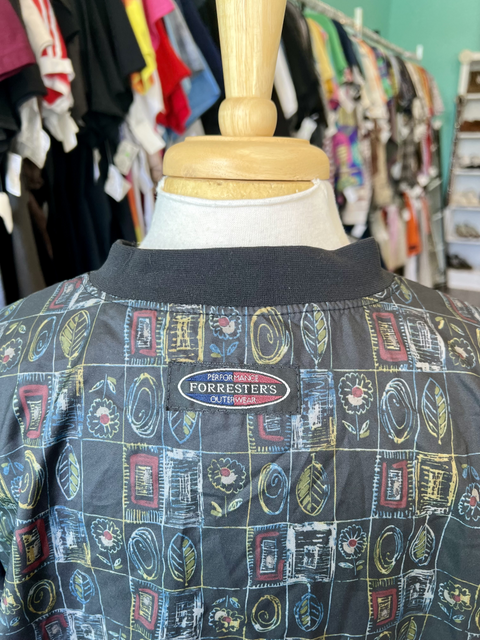 Forester's  Size L Tops