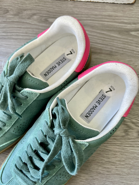 Steve Madden  Size 7 Shoes