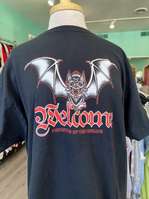 Welcome  Size XL Tops