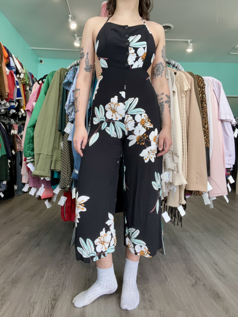 Kimchi Blue  Size 4 Dresses