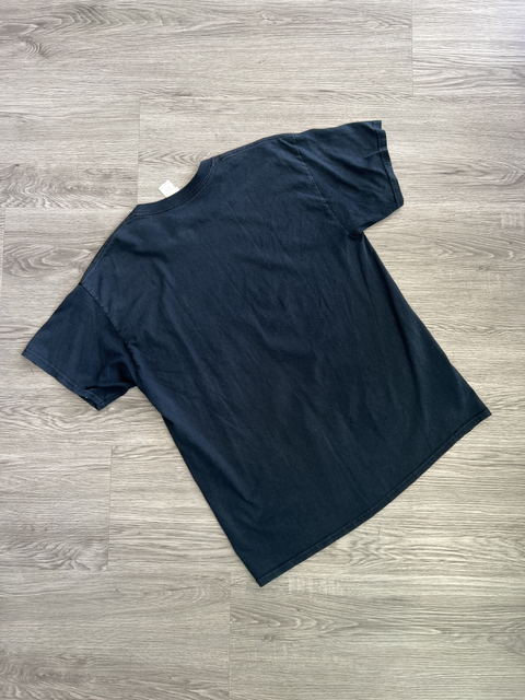 Gildan  Size L Top