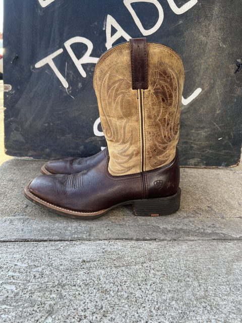 ARIAT  Size 11 Shoes