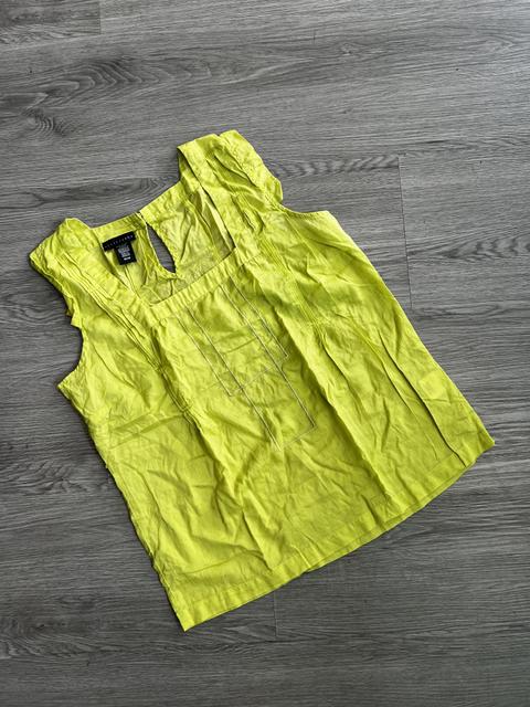 apostrophe  Size M Tops