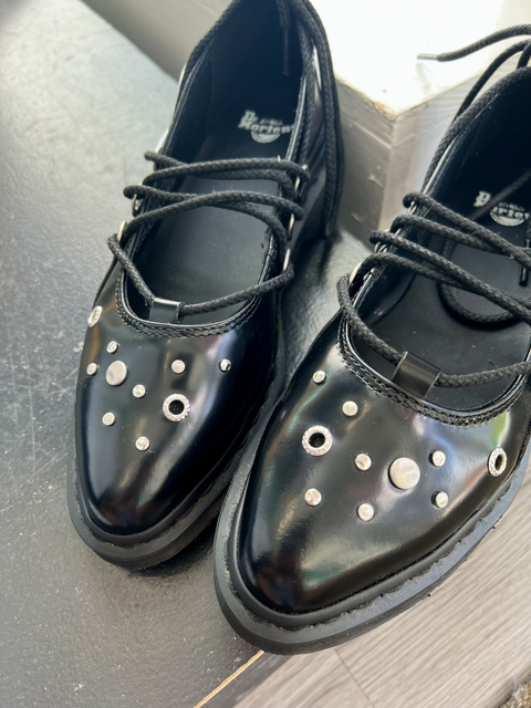 Dr. Martens  Size W7 / M5 Shoes