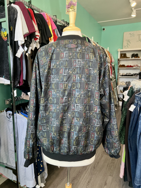 Forester's  Size L Tops