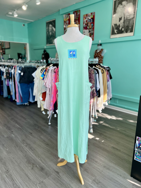 Fresh Produce  Size L Tops