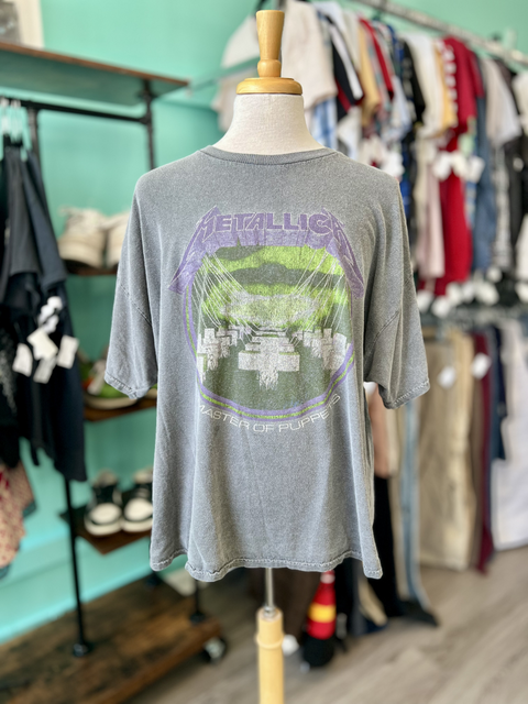Metallica  Size L/XL Top