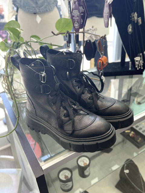 Sorel  Size 8.5 Shoes