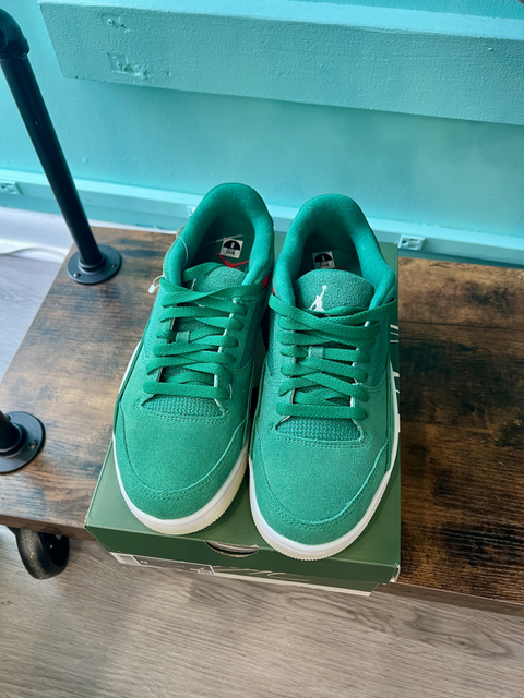 Air Jordan  Size 8 Shoes