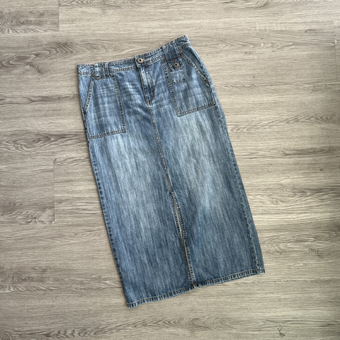 Tint  Size 8 Bottoms